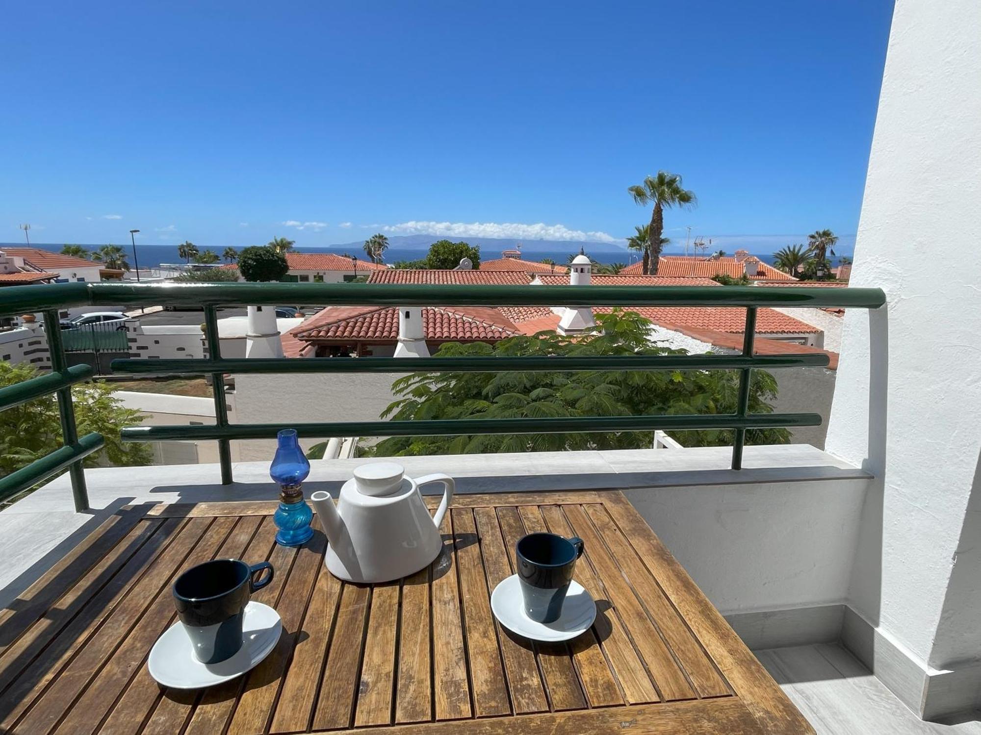 Newly Renovated Apartment With 2 Terrace, 2 Bedroom, 5Min Beach Puerto de Santiago  Exterior photo